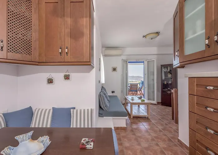 Akitos Maisonette