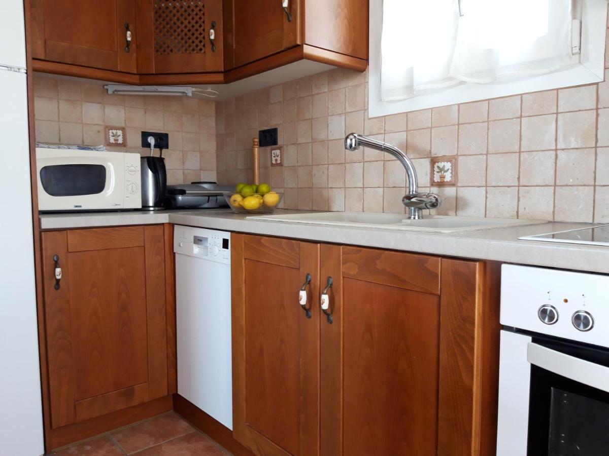 Akitos Maisonette Адамас